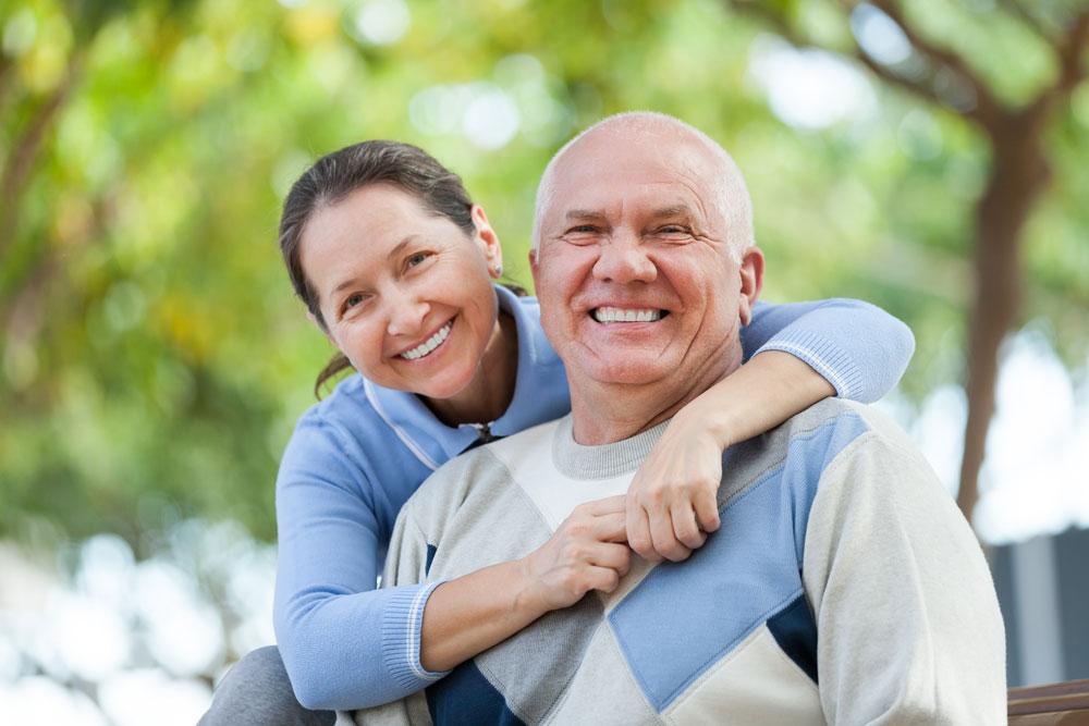 Conheça 5 benefícios do implante dentário